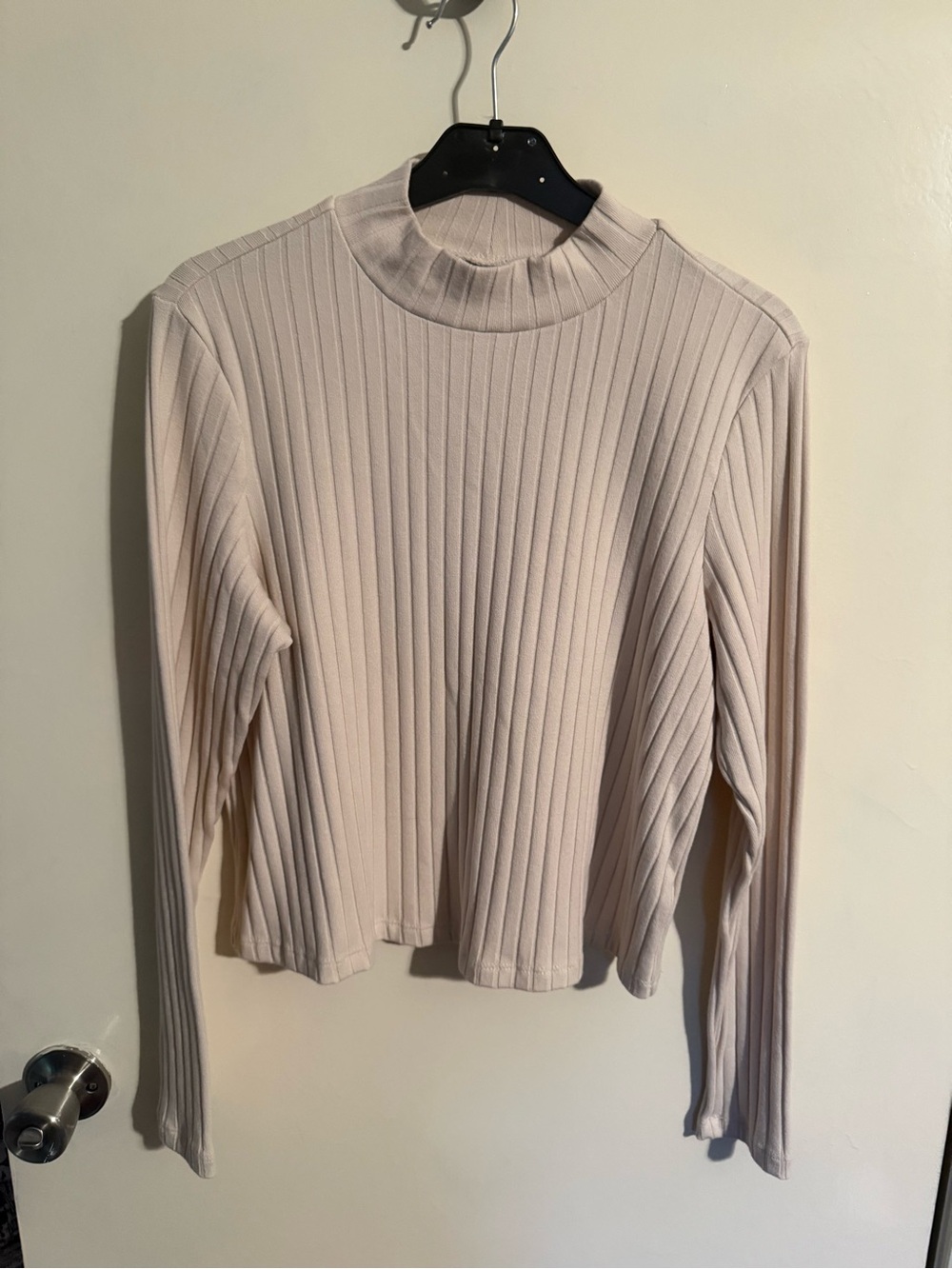 Old Navy Ribbed Mock Neck Long Sleeve Cropped Top - Cream - size M
